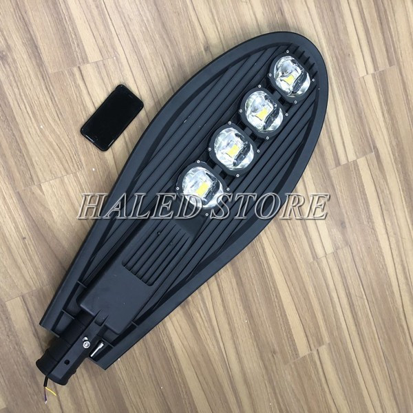 Bóng đèn cao áp ngoài trời 200w