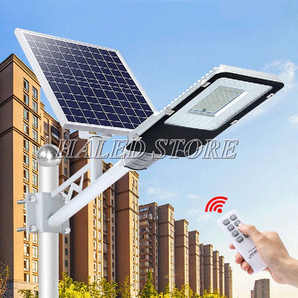 Đèn năng lượng mặt trời 100w