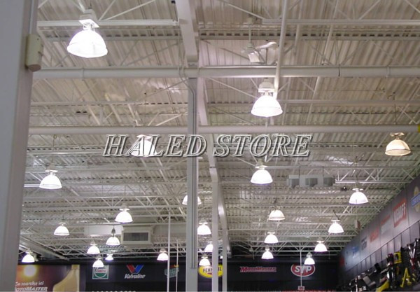 Ứng dụng chiếu sáng của đèn LED nhà xưởng Philips