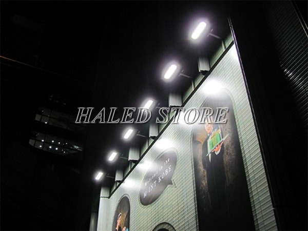 Chip LED 100w ứng dụng chiếu hắt biển quảng cáo