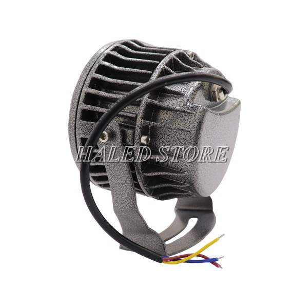 Tản nhiệt thiết kế xung quanh đèn