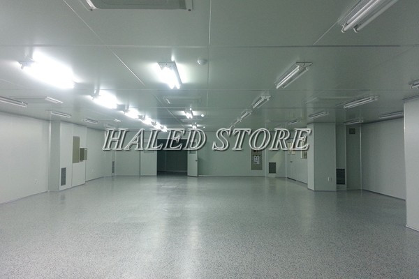 Đèn LED chiếu sáng kho lạnh có diện tích rộng