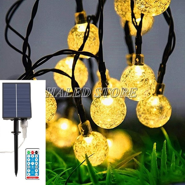 Ánh sáng vàng nổi bật cho không gian