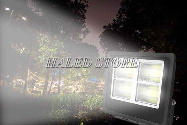 Đèn pha ngoài trời bị nhấp nháy