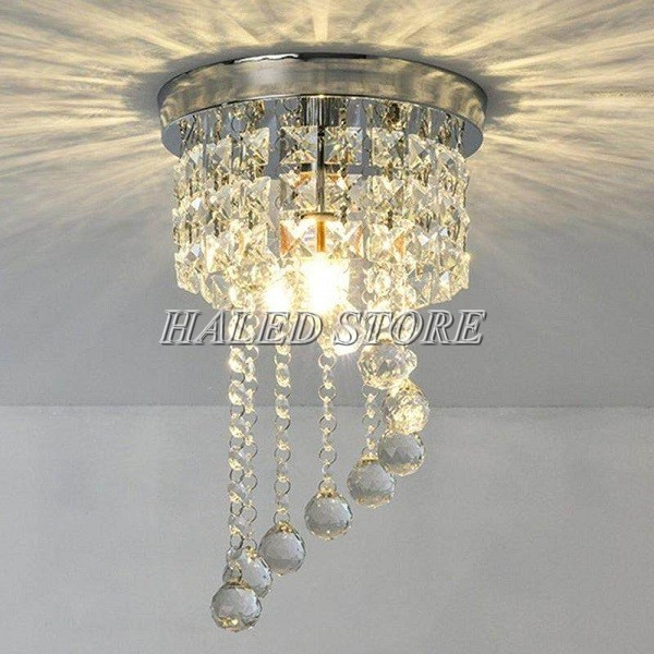 Đèn chùm hành lang tạo không gian sang trọng