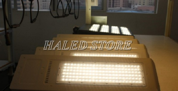 Đèn đường LED Philips ánh sáng vàng