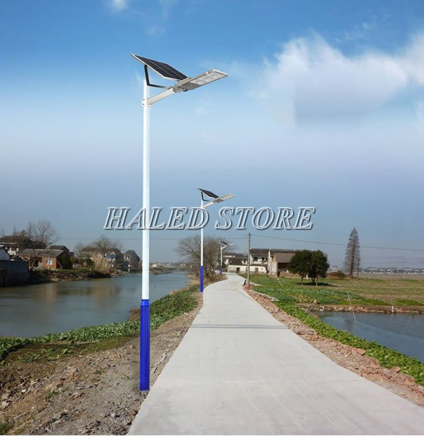Đèn đường năng lượng mặt trời HLDAMTS1-200 chiếu sáng đường làng