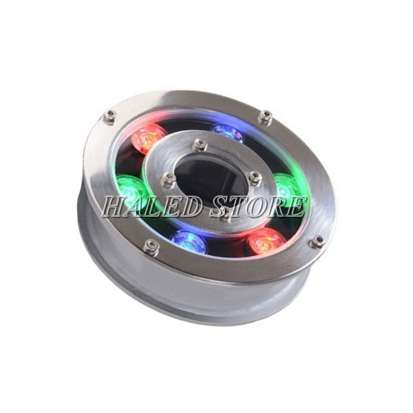 Đèn sử dụng 6 chip LED COB có công suất 1w mỗi chip