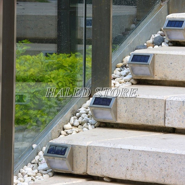 Kiểu dáng đèn chiếu hành lang năng lượng mặt trời