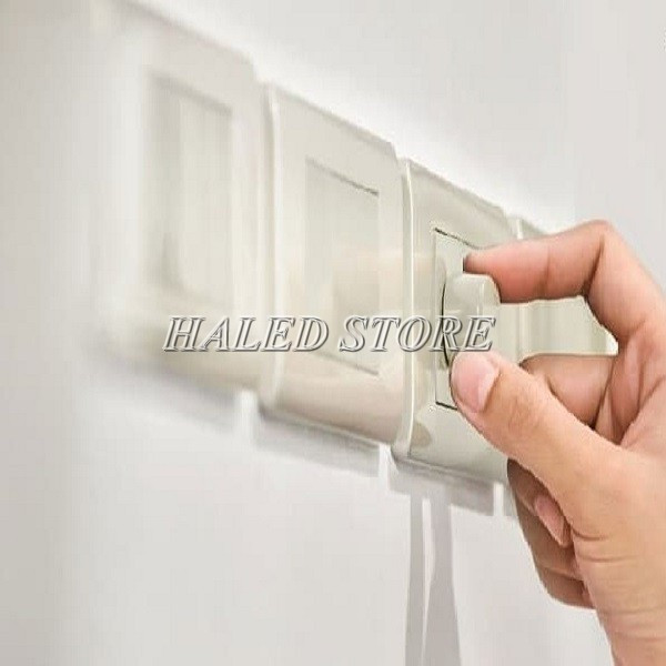 Dimmer đóng vai trò quan trọng trong quá trình hoạt động của đèn