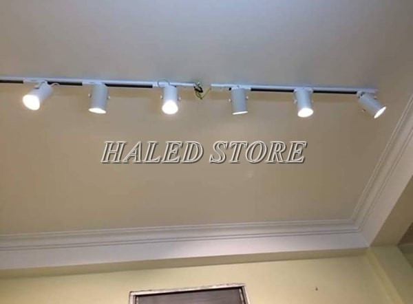 Mẫu đèn LED rọi ray lắp ốp trần trực tiếp lên trần bê tông