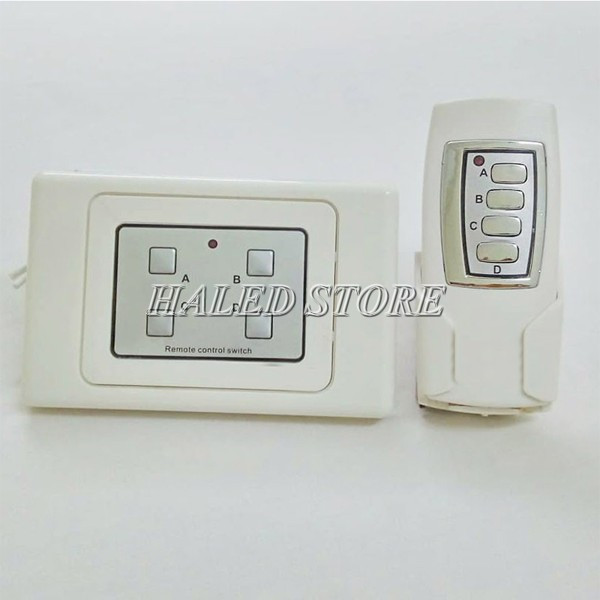 Bộ điều khiển từ xa 4 thiết bị