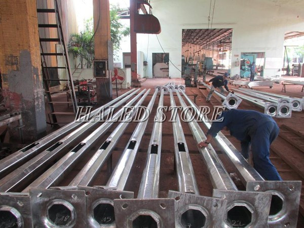 Cột đèn 6m được gia công kỹ lưỡng