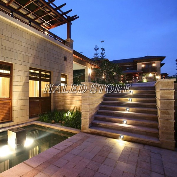 Đèn cảm ứng bước chân hành lang chiếu sáng lối đi