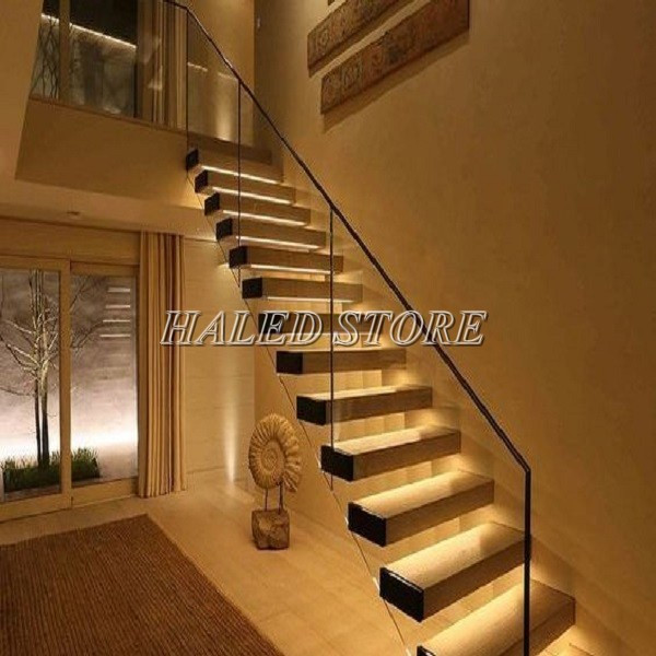 Một số kiểu dáng đèn cầu thang HALEDCO