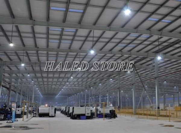 Chọn đèn LED chiếu sáng nhà xưởng
