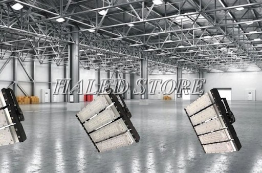 Đèn pha lắp đặt cho nhà kho