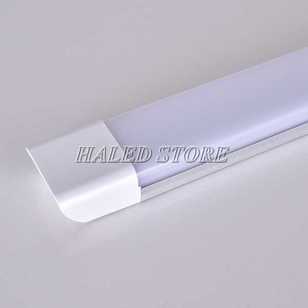 Đèn tuýp LED bán nguyệt tràn viền