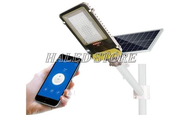 Điều khiển đèn năng lượng mặt trời bằng điện thoại