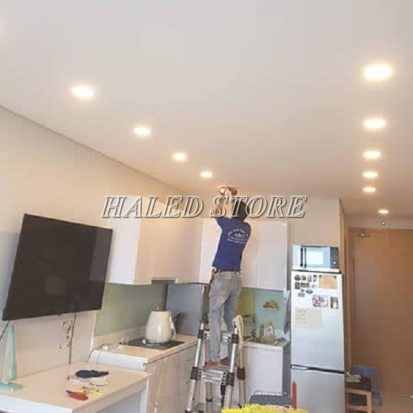 Lắp đèn led âm trần ốc vít