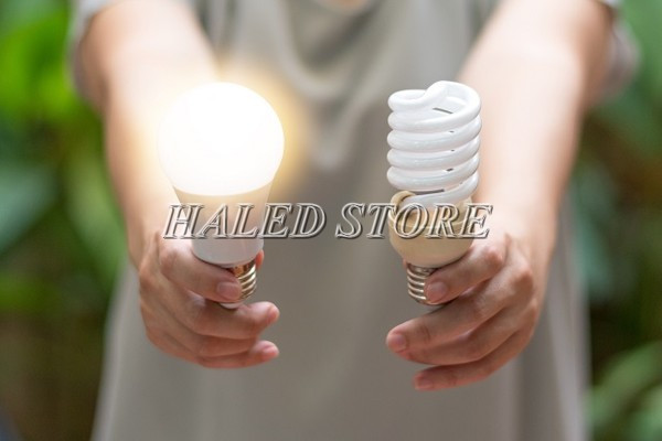 So sánh đèn sợi đốt và đèn huỳnh quang
