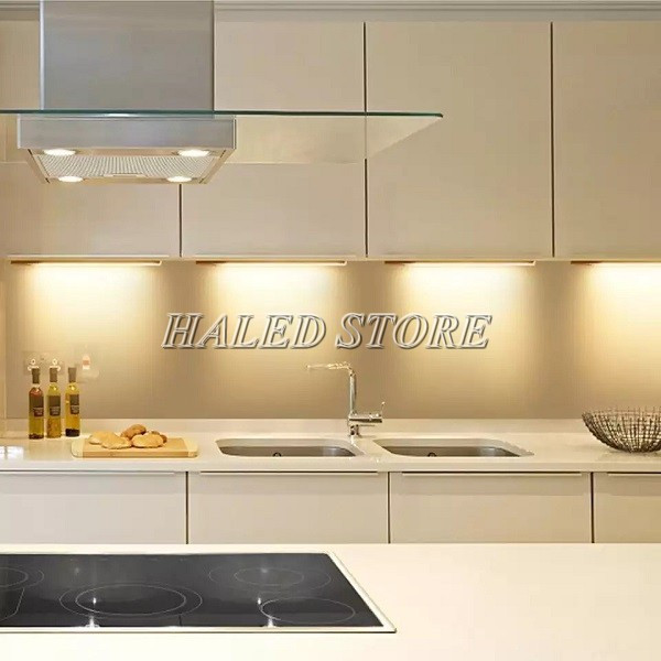Ứng dụng chiếu sáng đèn dây dán phòng bếp