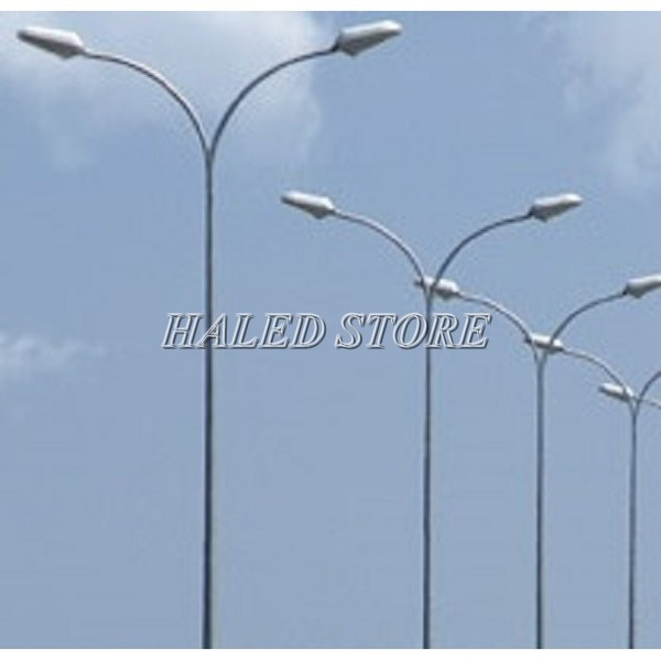 Cột đèn tròn côn liền cần đôi 