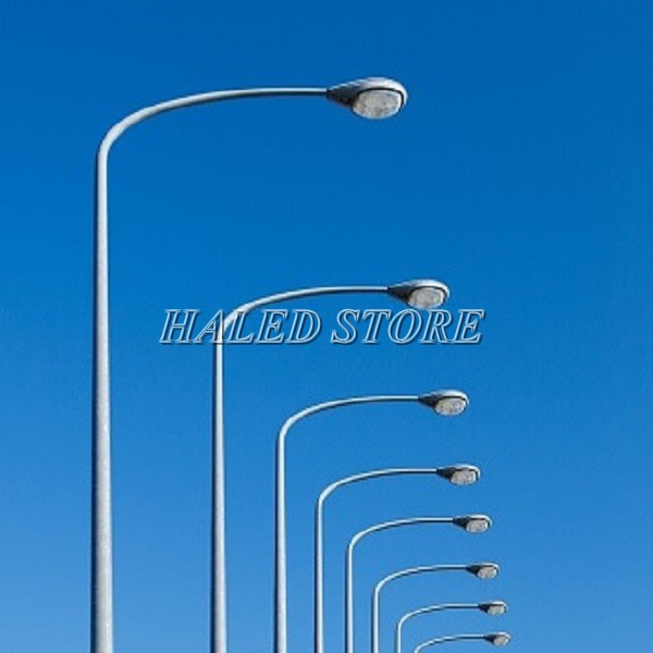 Hình ảnh cột đèn cao áp 12m tròn côn liền cần đơn 