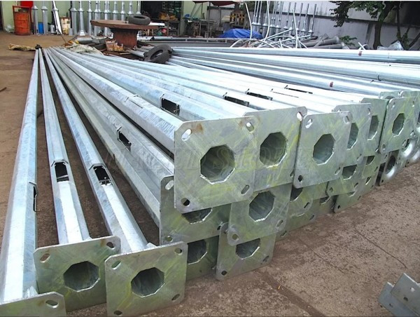 Đặc điểm cột đèn bát giác côn 7m