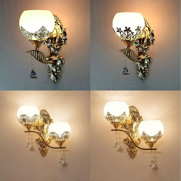 Đèn gắn tường phòng khách