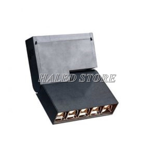 Đèn có thể gập góc lên xuống