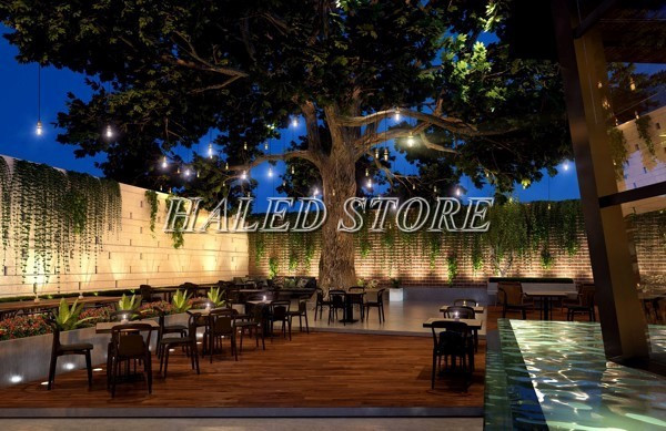 Sử dụng đèn pha LED chiếu sáng bàn ghế sân vườn cafe