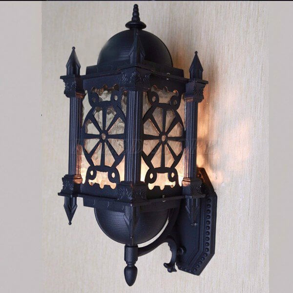 Đèn trang trí cột nhà cổ điển