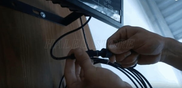 Cách kết nối cáp nguồn với dây điện