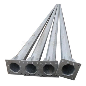 cot-den-thep-bat-giac-con-7m