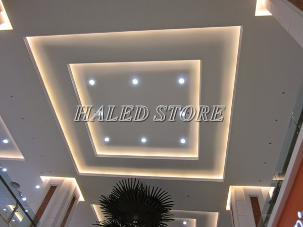 Ứng dụng đèn Led âm trần chiếu sáng trung tâm thương mại