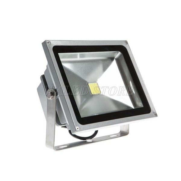 Đèn pha LED chiếu sáng sân bóng 