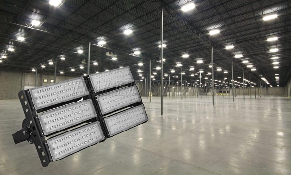 Đèn pha LED trong nhà xưởng 