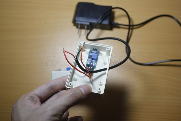 Nối dây nguồn cảm biến với dây Adapter nguồn