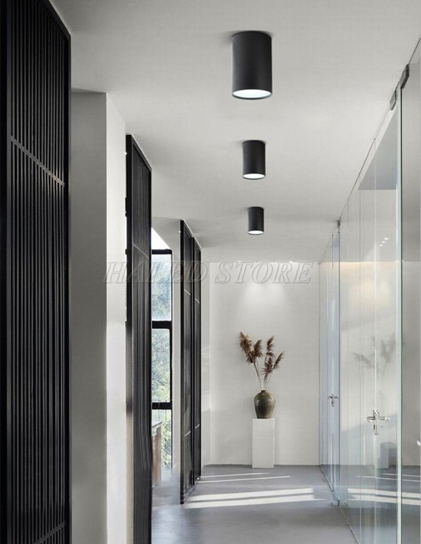 Đèn ốp trần chiếu sáng hành lang 