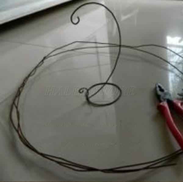 Uốn thép làm khung giá đỡ đèn