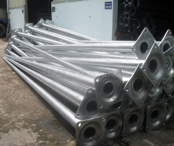 Cột đèn tròn côn rời cần 