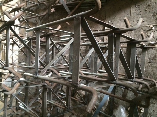 Khung móng cột đèn M16x260x260x500 