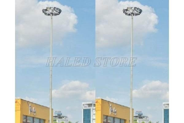 Đèn pha 17M chiếu sáng khu công nghiệp