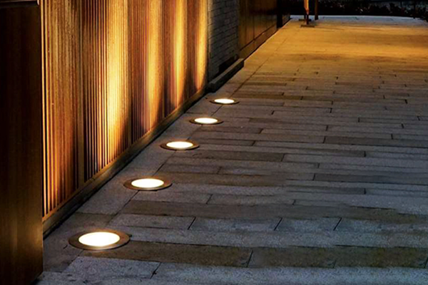 Lắp đặt chiếu sáng không gian công cộng 