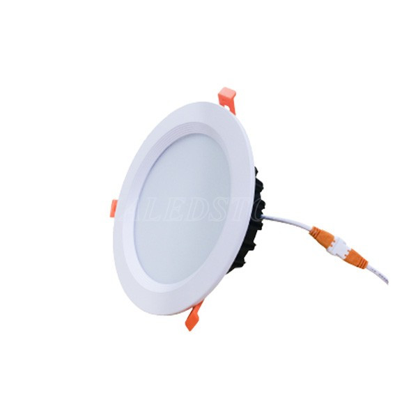 den-led-am-tran-tron-don-gian-tinh-te