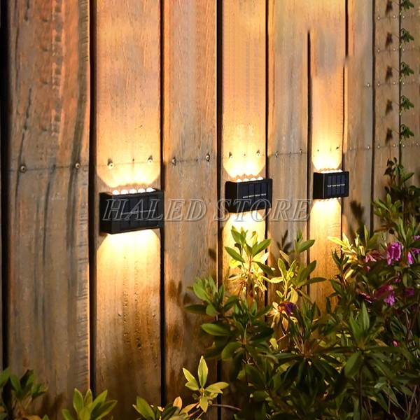 ung-dung-den-gan-tuong-rao-go-vuon-nha