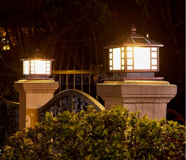 Ánh sáng đèn mặt trời hàng rào về đêm 