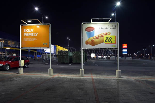 Đèn rọi sản phẩm biển quảng cáo ngoài trời 