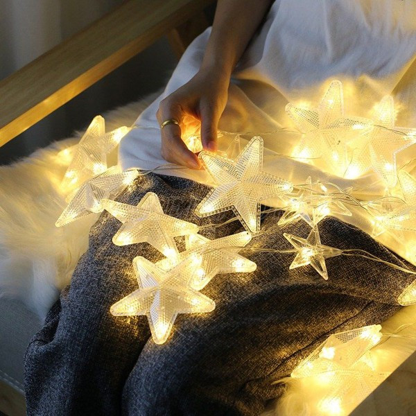 den-led-ngoi-sao-lon-mau-vang